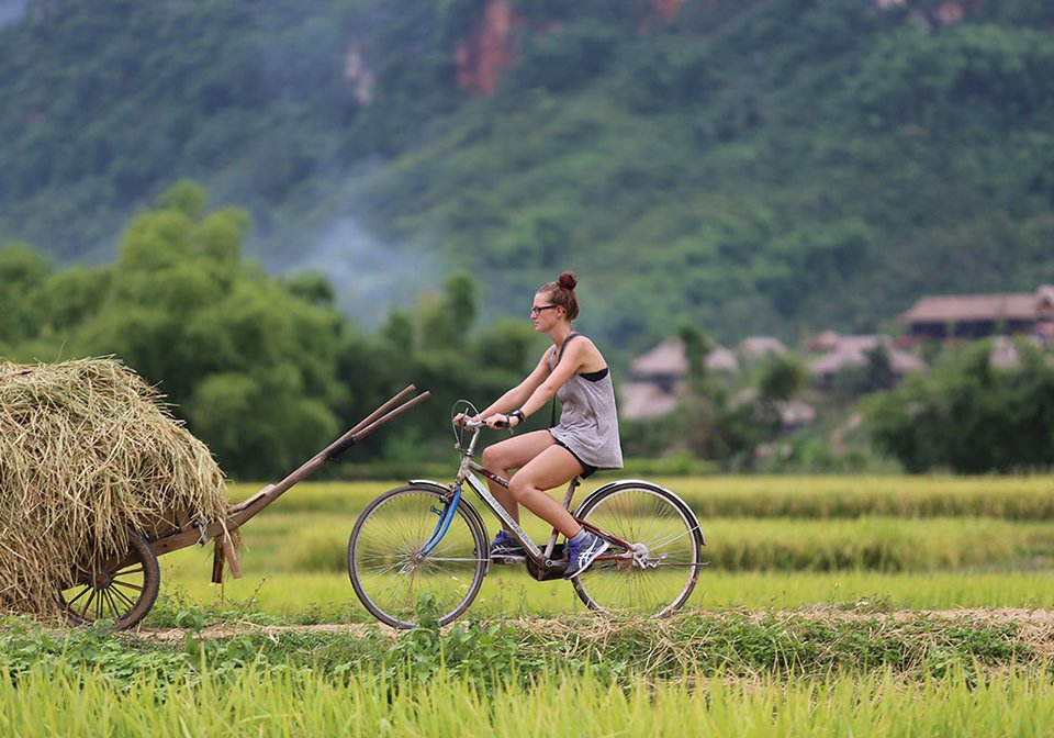 Pu Luong Cycling Tours: Exploring Vietnam's Hidden Nature Reserve